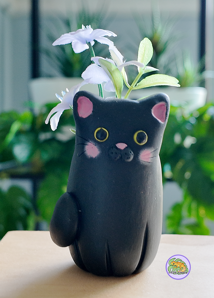 Black Cat Mini Vase Magnet