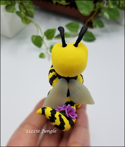 Ozzie - Bumble Bee Dragon