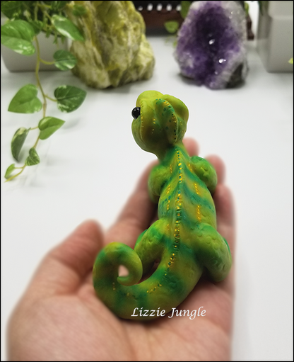 Mila - Earth Green Chameleon