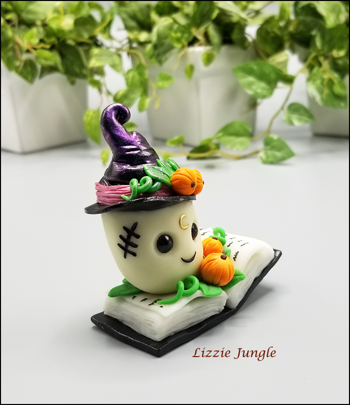 Zyla - Book Ghosty with Green Witch Hat