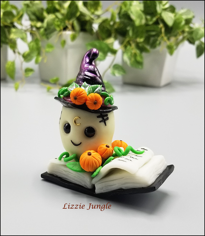Zyla - Book Ghosty with Green Witch Hat