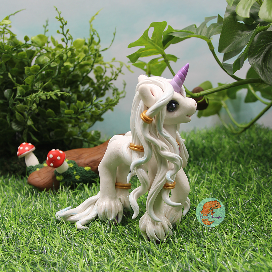 Lilac - White Winter Unicorn